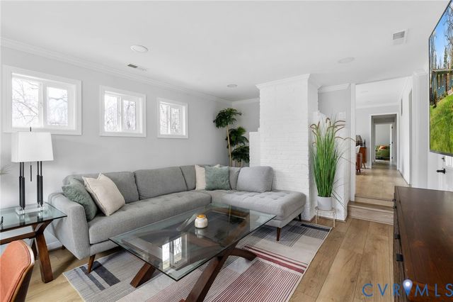 8250 Robert Bruce Dr, North Chesterfield, VA 23235