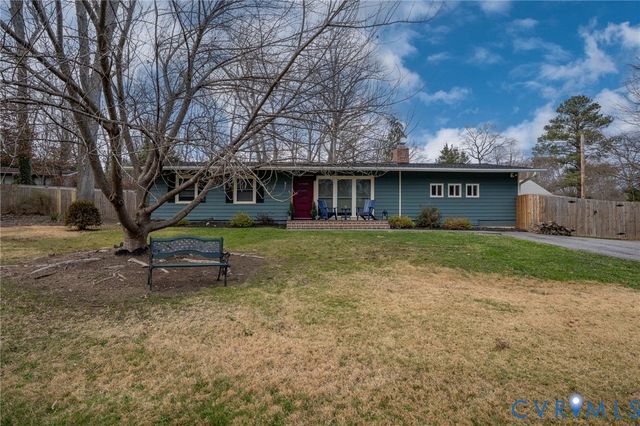 8250 Robert Bruce Dr, North Chesterfield, VA 23235