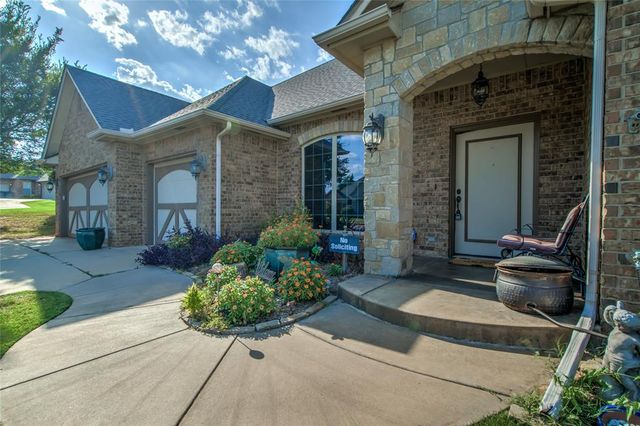 1456 Narrows Bridge Circle, Edmond, OK 73034