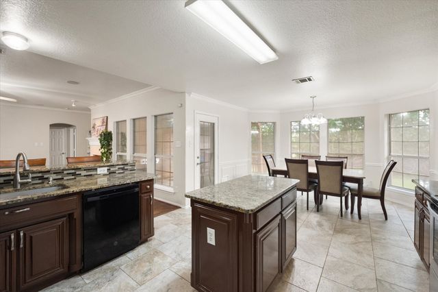 2706 Ferncrest Trail, Mansfield, TX 76063