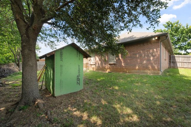 2706 Ferncrest Trail, Mansfield, TX 76063