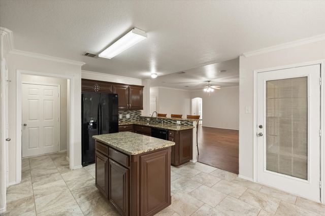 2706 Ferncrest Trail, Mansfield, TX 76063