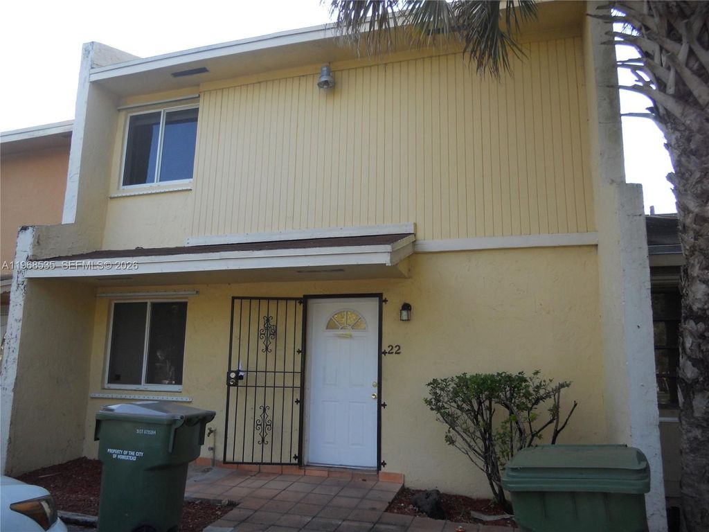 Image 1 of property listing at 22 SW 14th Ter, Homestead, FL 33030
