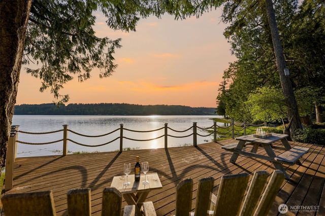 2860 E State Route 302, Belfair, WA 98528