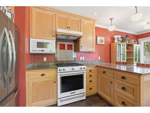 91318 Coburg Rd, Coburg, OR 97408