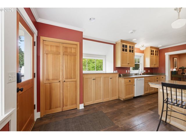 91318 Coburg Rd, Coburg, OR 97408