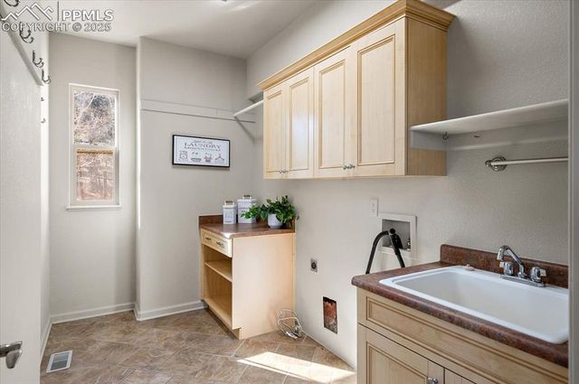 155 Balmoral Way, Colorado Springs, CO 80906