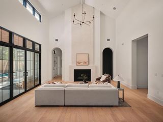 704 E 46th ST, Austin, TX 78751