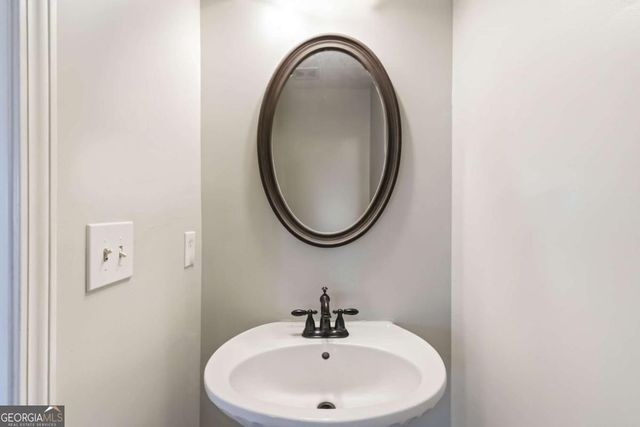 5559 Strathmoor Manor Circle, Lithonia, GA 30058