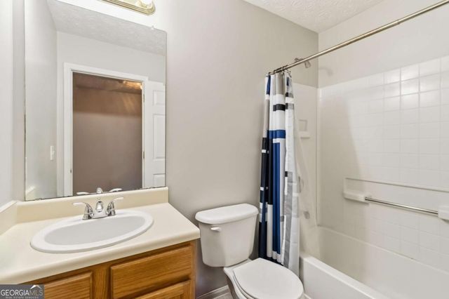 5559 Strathmoor Manor Circle, Lithonia, GA 30058