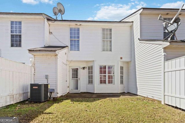 5559 Strathmoor Manor Circle, Lithonia, GA 30058