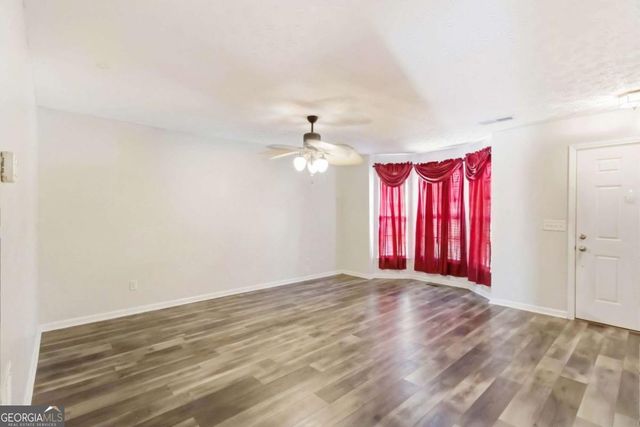 5559 Strathmoor Manor Circle, Lithonia, GA 30058