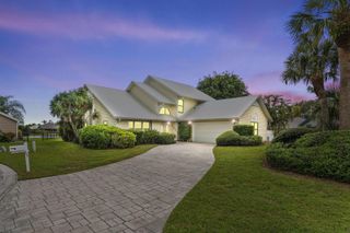 8964 SE Sunfish Place, Hobe Sound, FL 33455