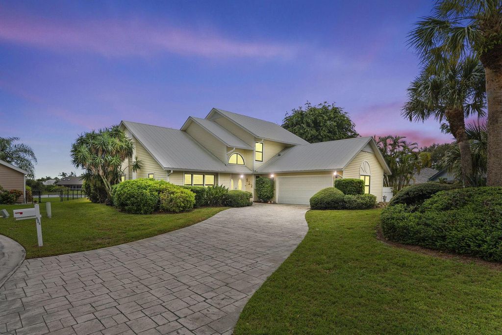 Image 1 of property listing at 8964 SE Sunfish Place, Hobe Sound, FL 33455