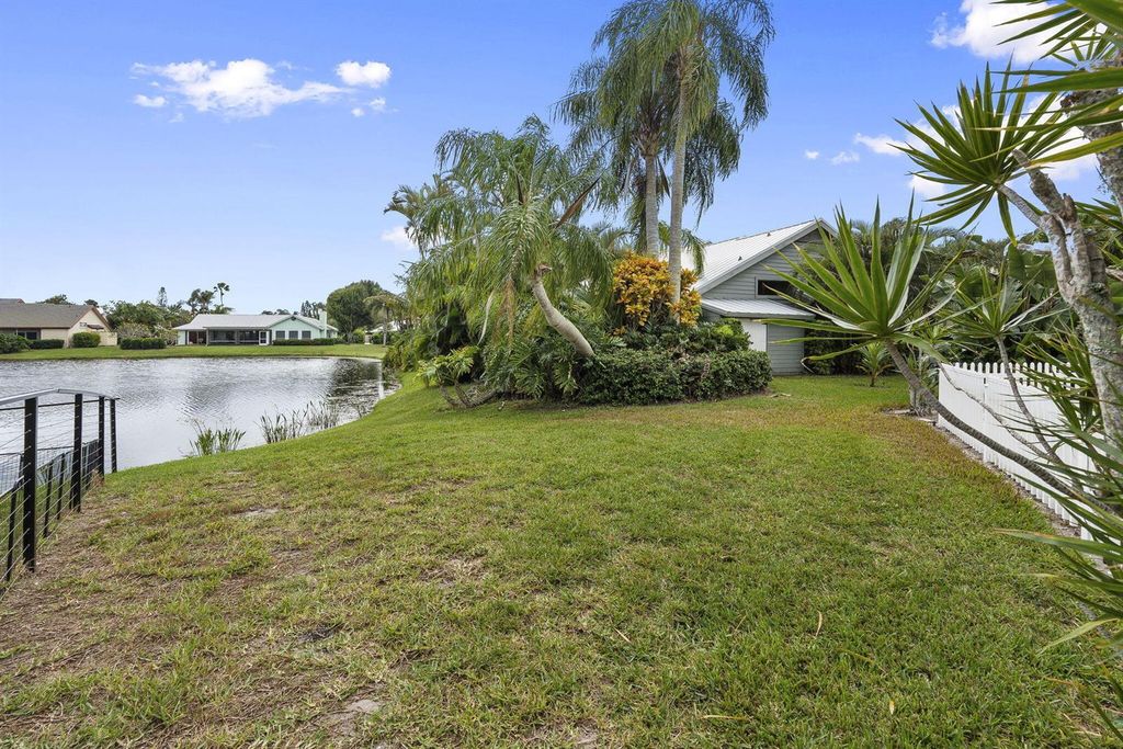 Image 47 of property listing at 8964 SE Sunfish Place, Hobe Sound, FL 33455