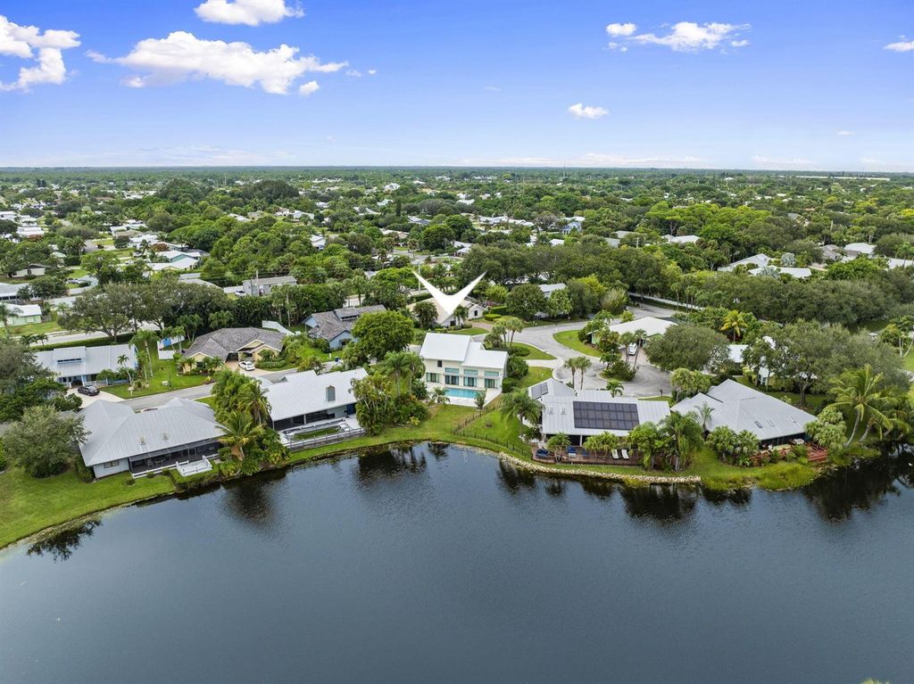 Image 50 of property listing at 8964 SE Sunfish Place, Hobe Sound, FL 33455