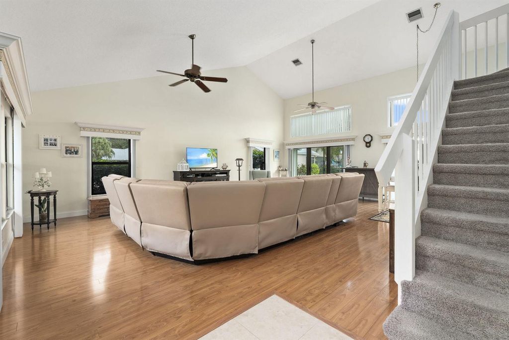 Image 9 of property listing at 8964 SE Sunfish Place, Hobe Sound, FL 33455
