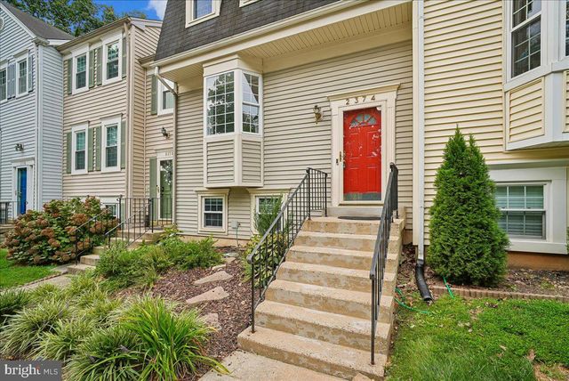 2374 BRANLEIGH PARK CT, Reston, VA 20191