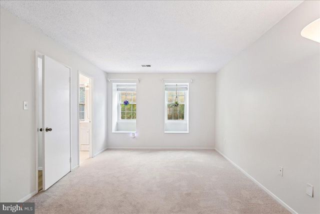 2374 BRANLEIGH PARK CT, Reston, VA 20191