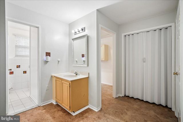 2374 BRANLEIGH PARK CT, Reston, VA 20191