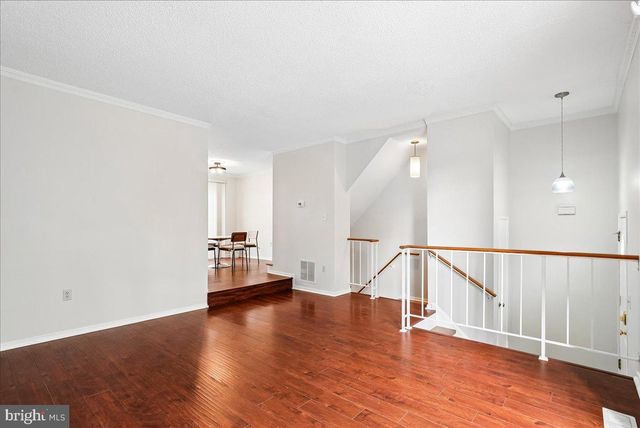 2374 BRANLEIGH PARK CT, Reston, VA 20191