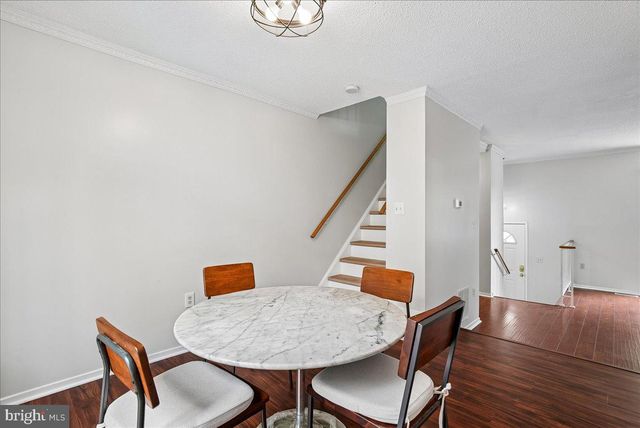 2374 BRANLEIGH PARK CT, Reston, VA 20191