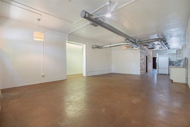 4212 Main Street, Dallas, TX 75226