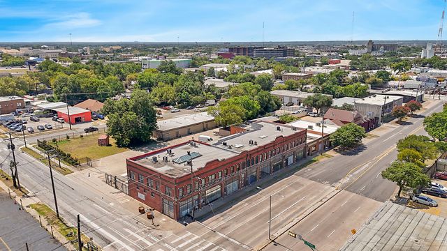 4212 Main Street, Dallas, TX 75226