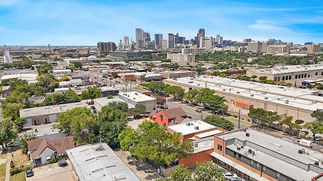 4212 Main Street, Dallas, TX 75226