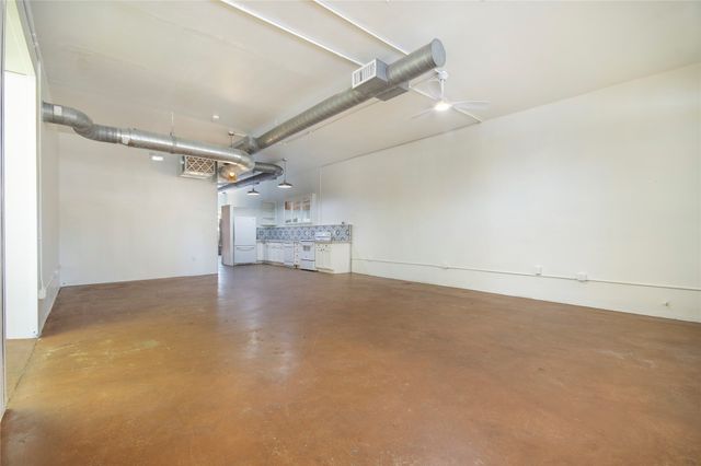 4212 Main Street, Dallas, TX 75226