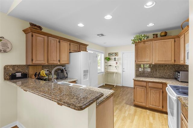 2933 Myrtle Oak Circle, Davie, FL 33328