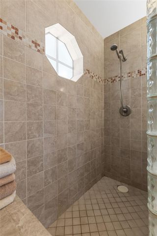 2933 Myrtle Oak Circle, Davie, FL 33328