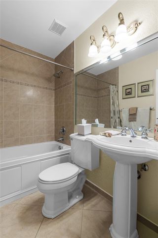 2933 Myrtle Oak Circle, Davie, FL 33328