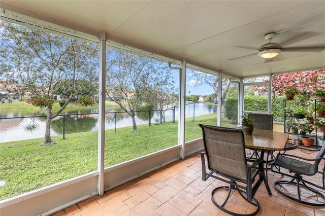 2933 Myrtle Oak Circle, Davie, FL 33328