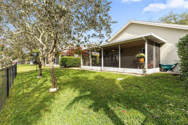 2933 Myrtle Oak Circle, Davie, FL 33328