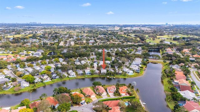 2933 Myrtle Oak Circle, Davie, FL 33328