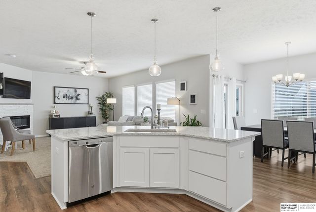 7160 N 165th Street, Bennington, NE 68007