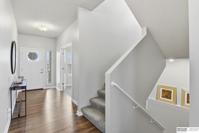 7160 N 165th Street, Bennington, NE 68007