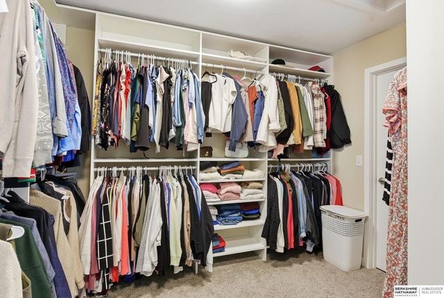 7160 N 165th Street, Bennington, NE 68007