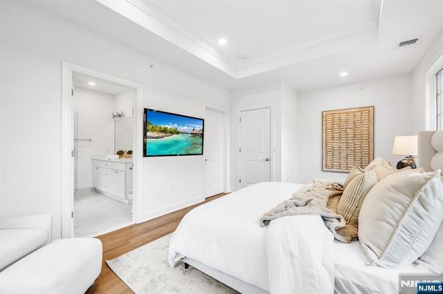 24 Gabriel Court 24, Paramus, NJ 07652