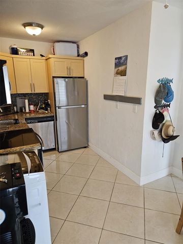 7400 Harding Avenue 22, Miami Beach, FL 33141