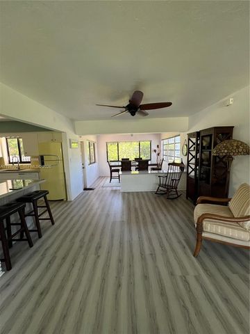 1425 Grant St, Hollywood, FL 33020