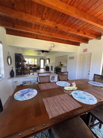 1425 Grant St, Hollywood, FL 33020