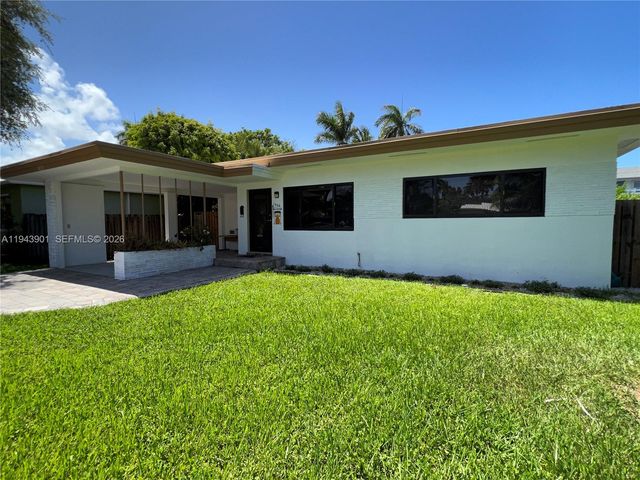 1425 Grant St, Hollywood, FL 33020