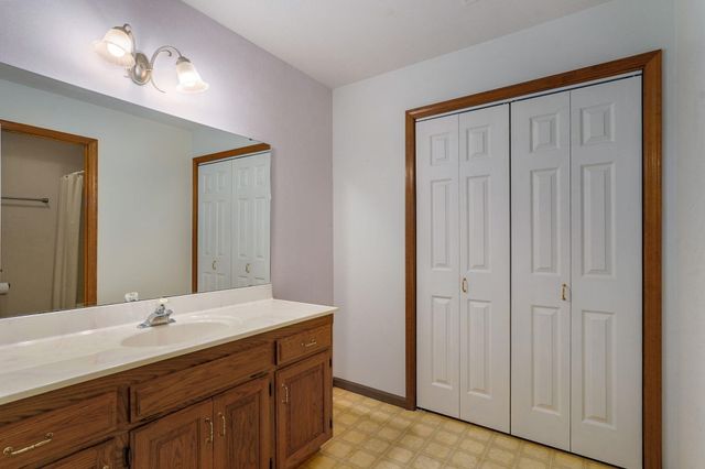 1506 Cody Road, Nixa, MO 65714