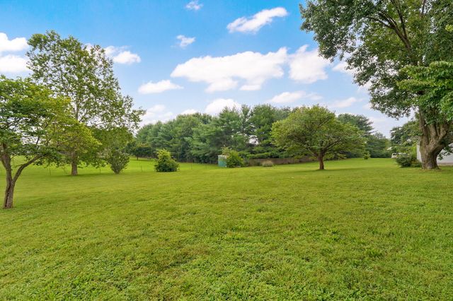 1506 Cody Road, Nixa, MO 65714