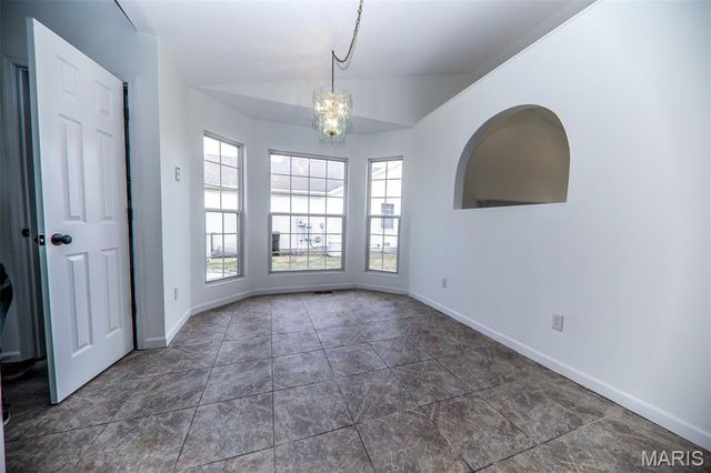 440 Pheasant Lane, Moro, IL 62067