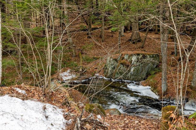 777 Tenney Pond Road, Newbury, VT 05051