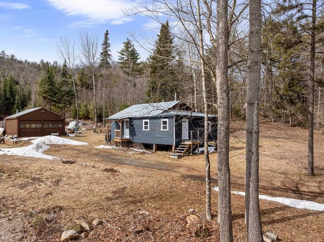 777 Tenney Pond Road, Newbury, VT 05051