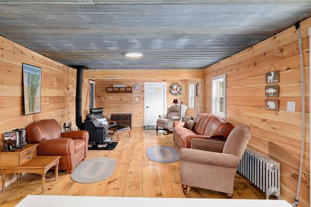 777 Tenney Pond Road, Newbury, VT 05051